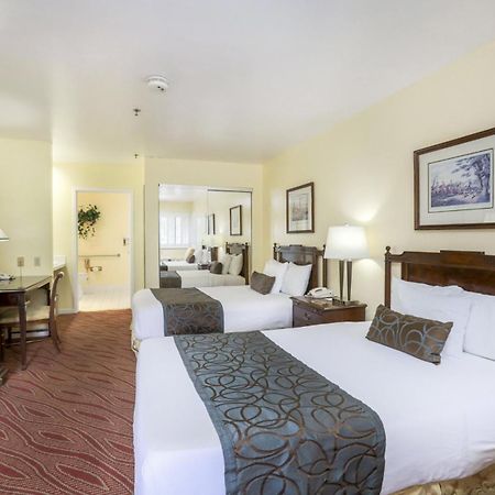 Campbell Inn Hotel Bagian luar foto