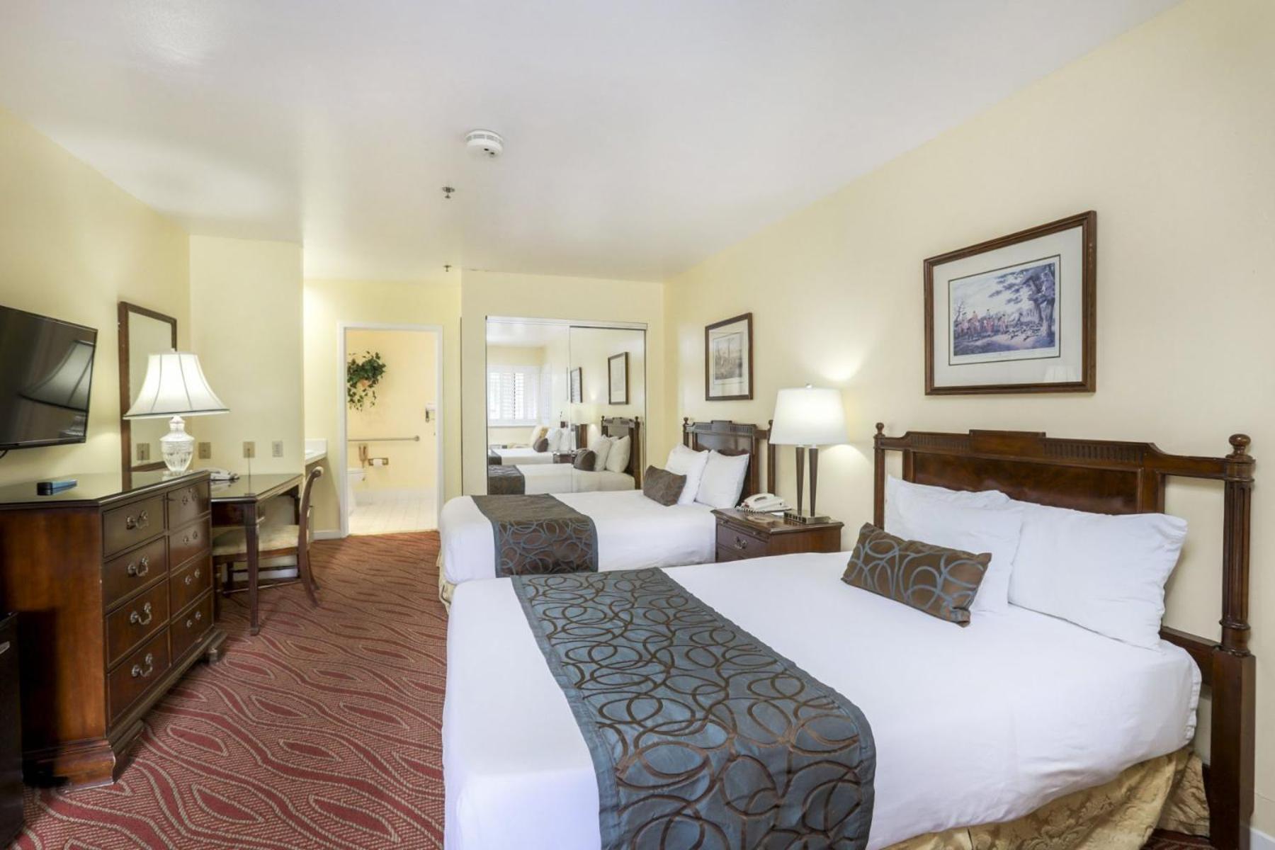 Campbell Inn Hotel Bagian luar foto