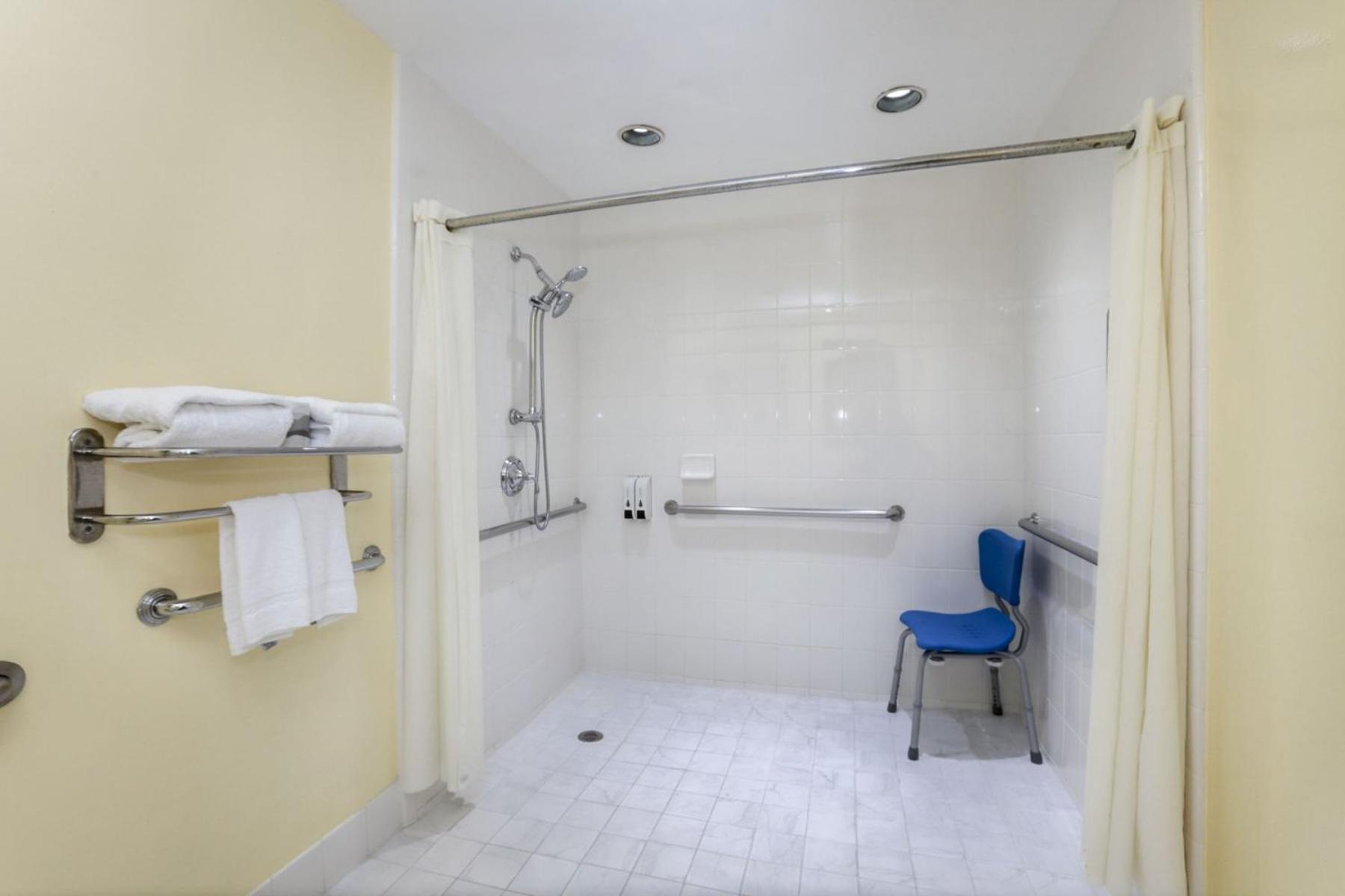 Campbell Inn Hotel Bagian luar foto