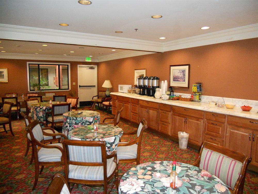 Campbell Inn Hotel Bagian luar foto
